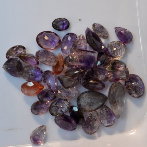 Facet Quartz super seven Treasures from the Stone Age